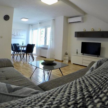Holiday Apartment Lavanda Sumpetar Jesenice  Luaran gambar
