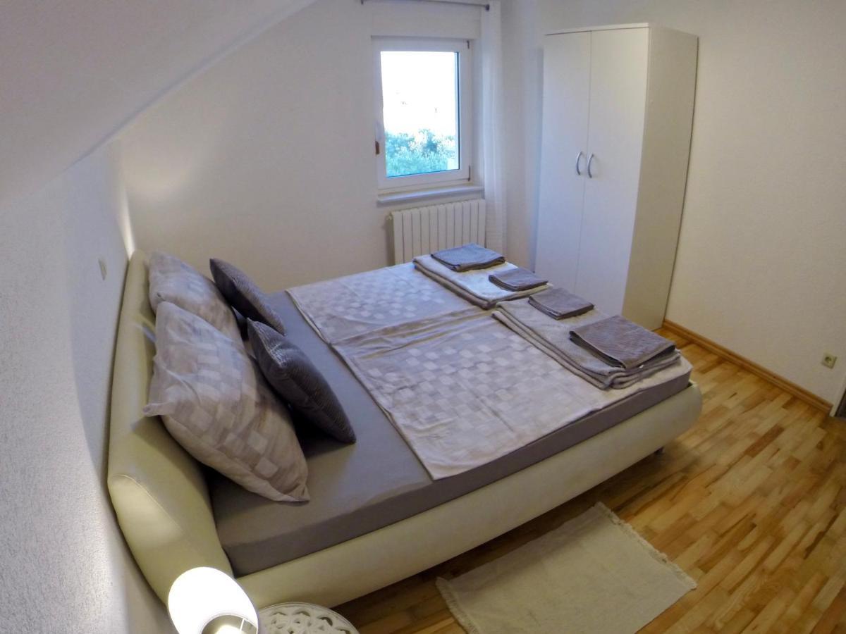 Holiday Apartment Lavanda Sumpetar Jesenice  Luaran gambar