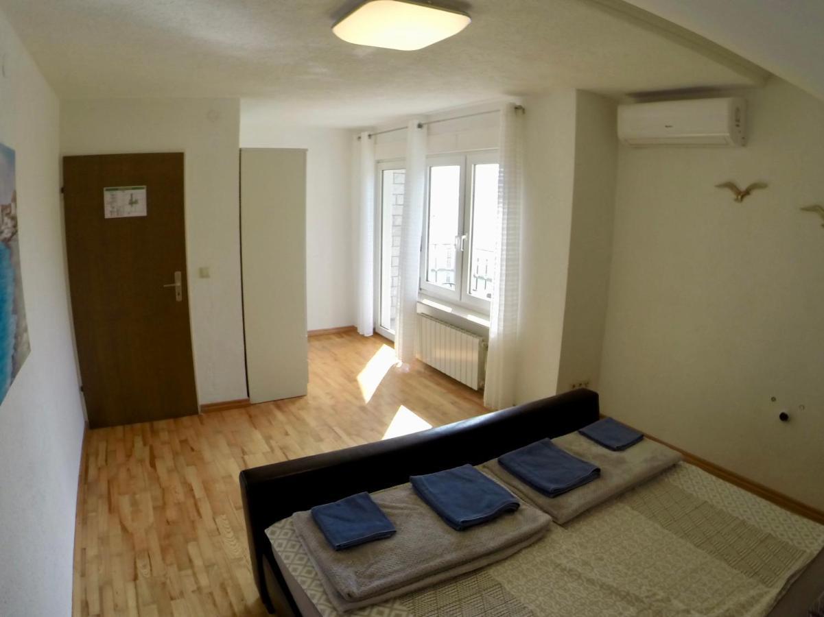 Holiday Apartment Lavanda Sumpetar Jesenice  Luaran gambar