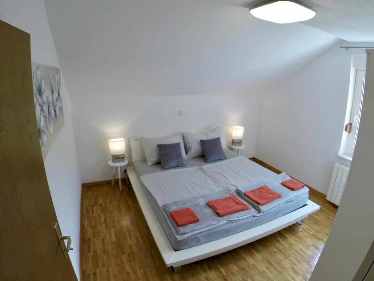 Holiday Apartment Lavanda Sumpetar Jesenice  Luaran gambar