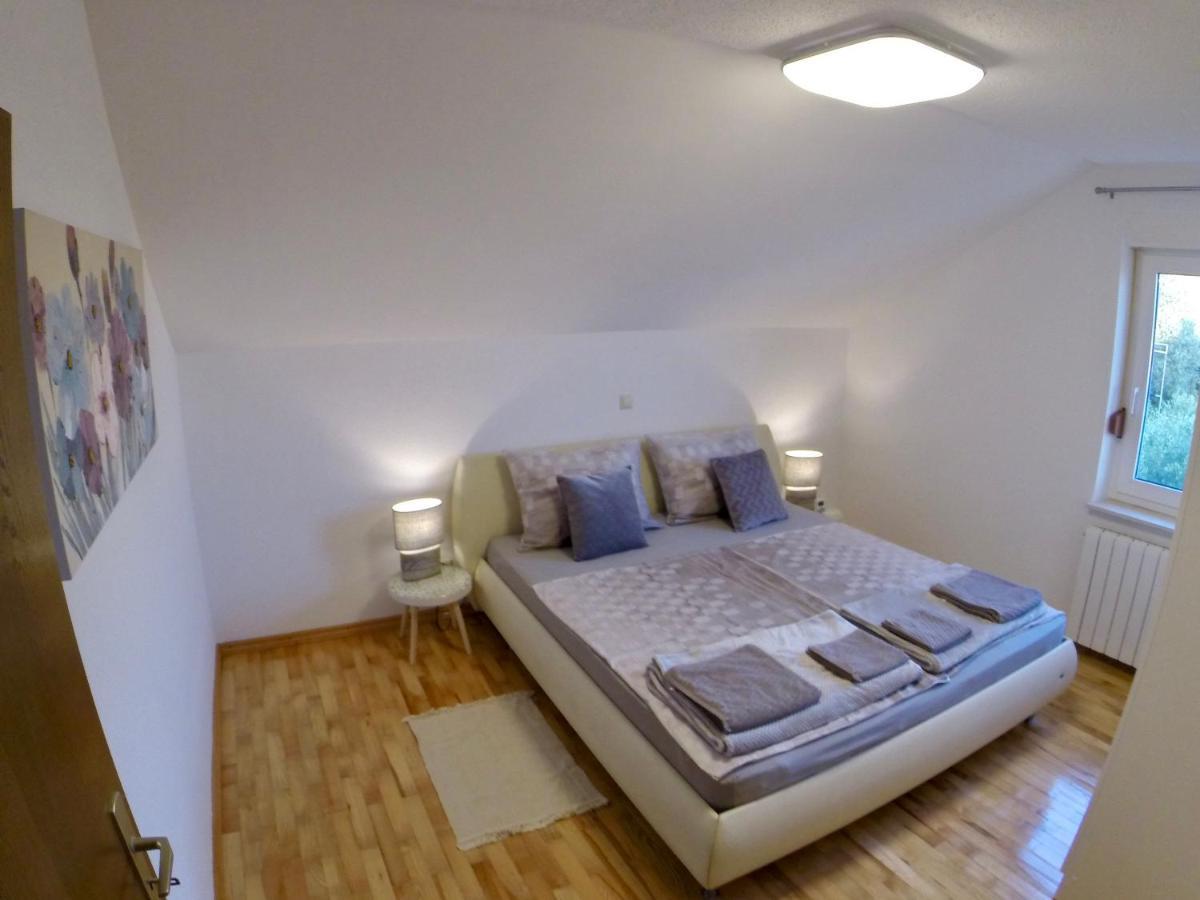 Holiday Apartment Lavanda Sumpetar Jesenice  Luaran gambar